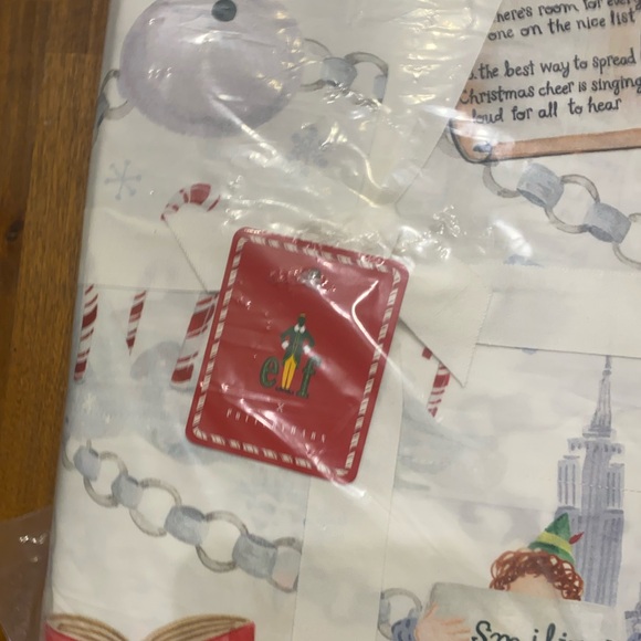 Pottery Barn x Elf king sheet set - Picture 7 of 9